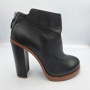 DOLCE VITA Black Nissa Platform Leather Ankle Boot, Size 9